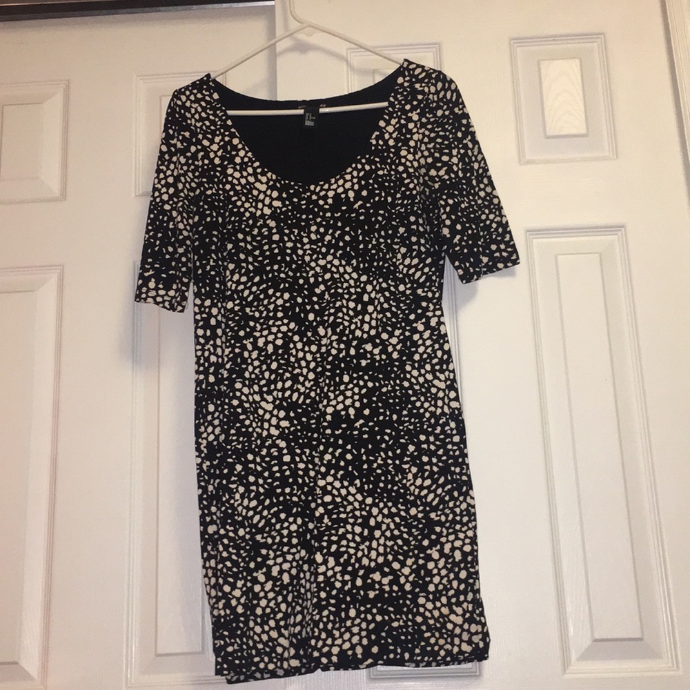 H&M mid 3/4 sleeve dress